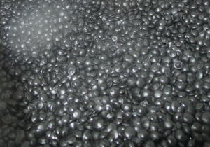 再生樹脂ペレットの写真